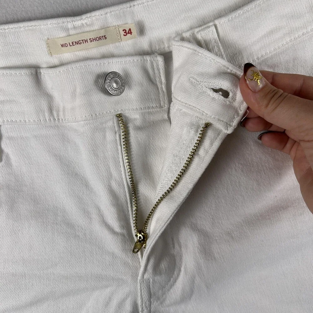 Levi's Bermuda Shorts Womens 34 White Denim Stretch Mid Length Casual Summer
